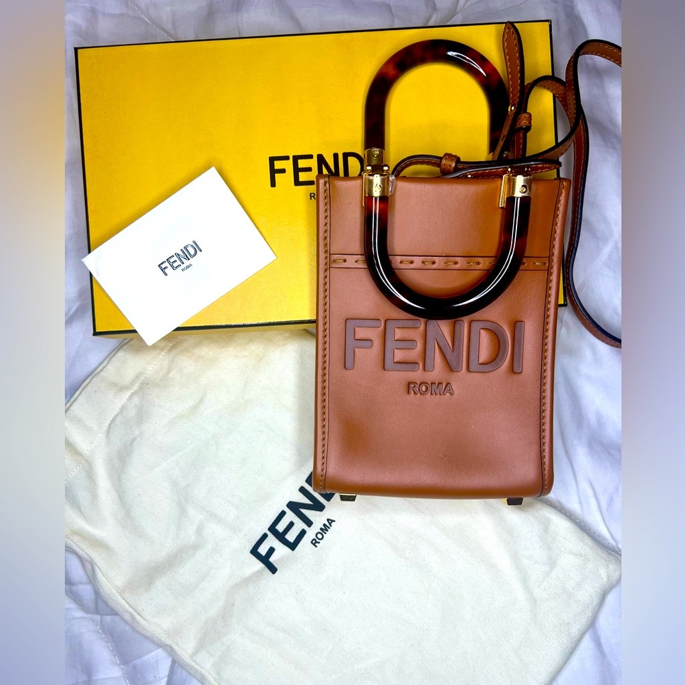 FENDI 
Vitello King Plexiglass Logo Embossed Mini Fendi Sunshine Tote brown